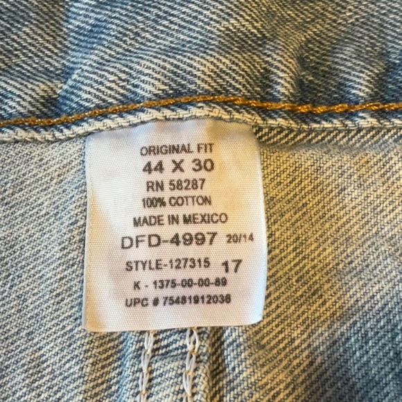 Faded Glory Men's Relaxed Light Blue Jeans - Picture 3 of 5